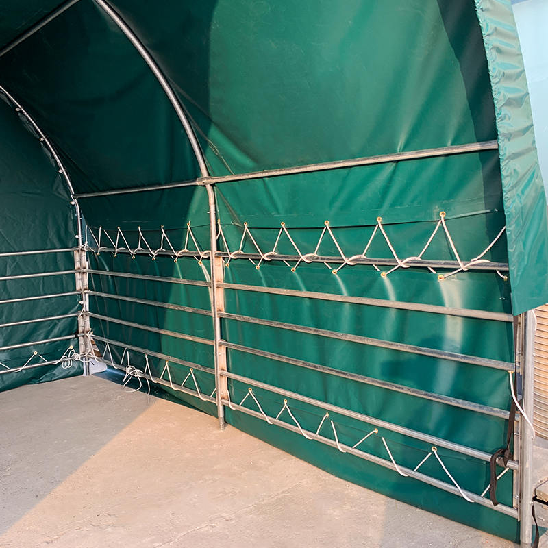 Abris portatifs pour bétail 4x4mx3,15m pour chevaux, vaches et moutons