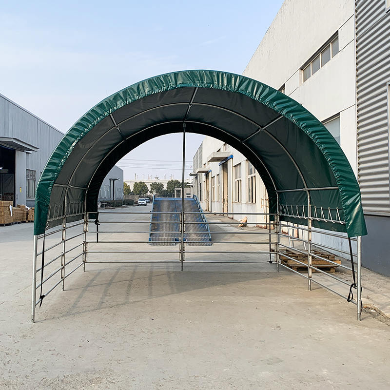 Abris portatifs pour bétail 4x4mx3,15m pour chevaux, vaches et moutons